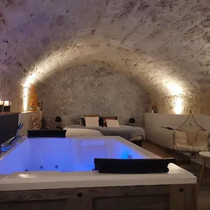  Couette-café Nuit Insolite Avec Privatif Au 